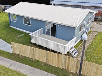 Renovated, modern and ready to enjoy