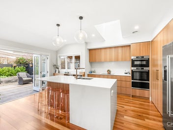 CHARACTER, STYLE & A STANDOUT LOCATION