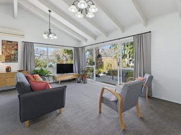 Smart, stylish and seriously central