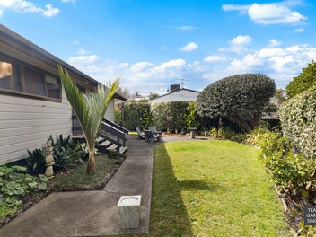 Goodbye Auckland, Hello New Home