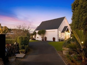 An Extraordinary Coastal Lifestyle Estate