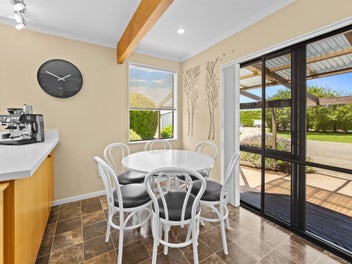Rare Lifestyle Opportunity!