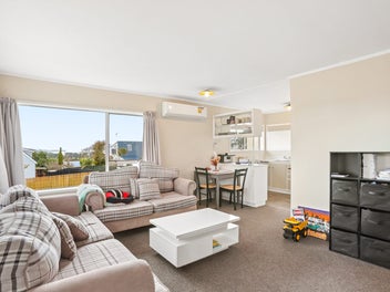 Harbour Views, Smart Buying