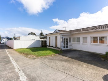 Family Friendly Unit With Private Garden