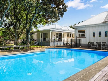 Home, Lifestyle & Business: All in One