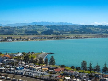 Welcome home to Paradise.
