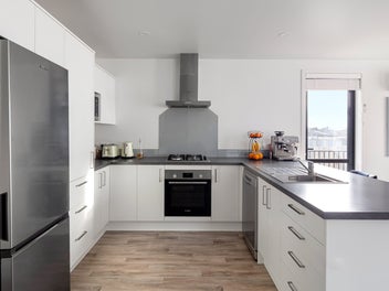 Ready to Love - Modern, Low-Maintenance Living