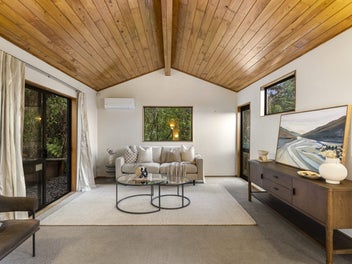 SPACE, PRIVACY & SPECTACULAR VIEWS!