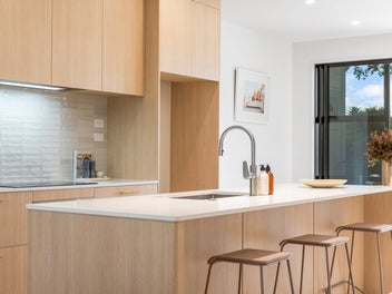 Space | Style | Value | Minutes from St Heliers