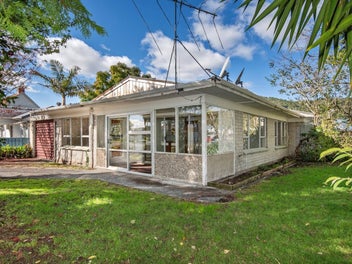 Deceased Estate - 2 Bedroom Do-Up