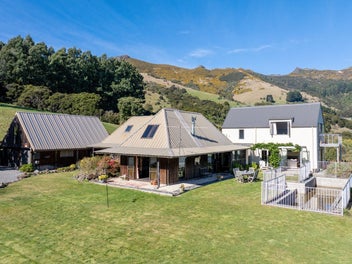 16.19ha of tranquillity above Akaroa