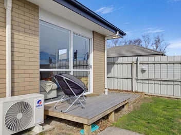 Close, Easy Convenient Access to CBD