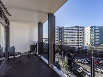 City Outlook with Harbour Glimpse