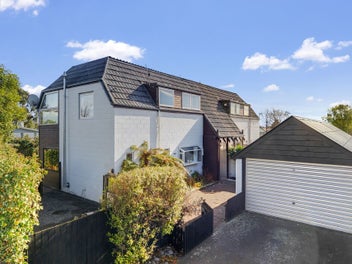Opportunity Knocks at Quinton Place!