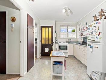 Welcome to 38B Grove Street, St Kilda