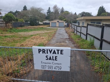Whatawhata Section - 2x Garages, Serviced & Fenced