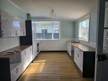 Available Now ready to move in.