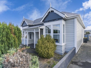 Character meets comfort! Renovated & ready...