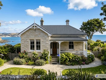 Heritage whitestone