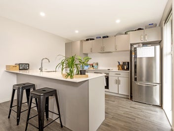 Modern Comfort, Easy Living