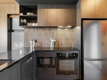 Rent or reside -365 Day VA + full furniture set up