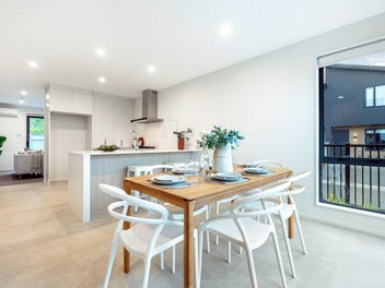 Beautiful End-Terrace Living
