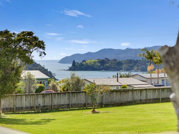 Harbour Outlooks, Easy Living & Bonus Cabin