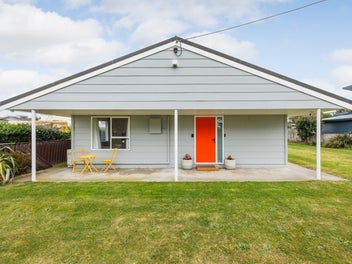 BEAUTIFUL COASTAL LIVING WITH FUTURE POTENTIAL