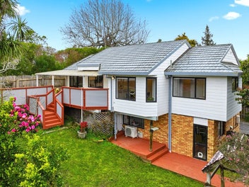 Convenient Howick Living - Must Sell!