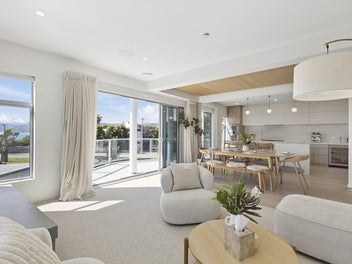 Unmistakably Seatoun!