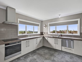Lifestyle Living - 3 Bed, 2 Bath