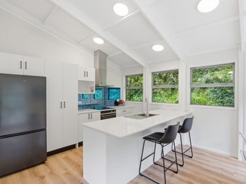 Aro Valley's Newest & Sunniest Family Home