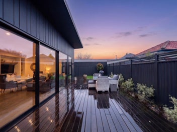 Luxury living on Herbert!