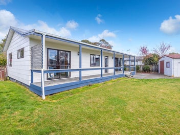 Freehold Fitzroy Gem - Family Living or Investing