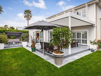 Freehold Coastal Living in Kensington Park