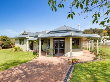 The Family home you have been waiting for!