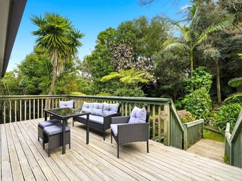 Two Living Zones, 678m² Freehold Retreat