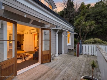 Character-Filled, Front-Row Seat to the Harbour