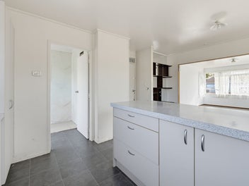 911m² of Potential - Develop or Do It Up!