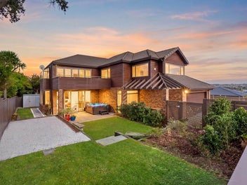 Coastal Living with Stunning Sea Views