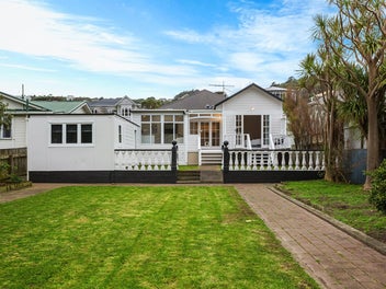 ADMIRED FAMILY HOME IN SOUGHT-AFTER STREET
