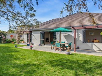 Space, sunshine and a great location