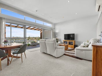 Space, Sunshine & The Best of Howick