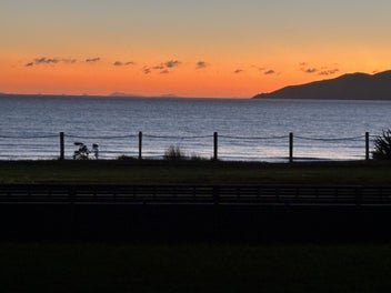 Spectacular Sea & Island Views