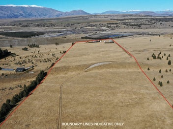 Private Mackenzie Lifestyle on 7.93ha