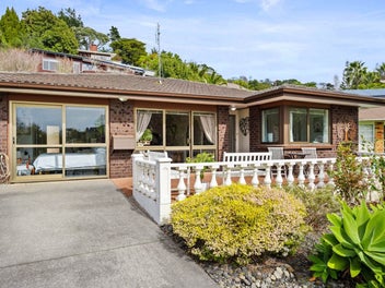 Sunny 3-Bedroom Potential in RANGI Zone