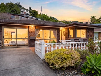 Sunny 3-Bedroom Potential in RANGI Zone