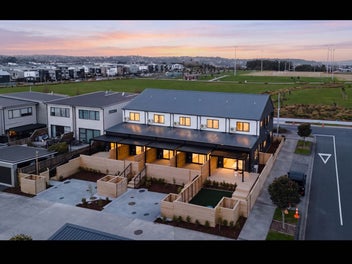 Parkside Living – 3 Bedrooms + Study