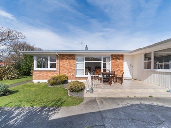 GREAT BONES, GREAT LOCATION, GREAT OPPORTUNITY