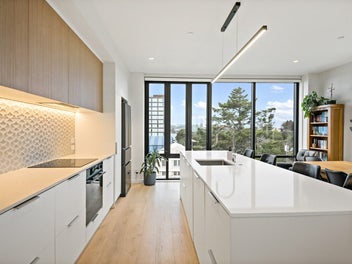 The Three-Bedroom Standout